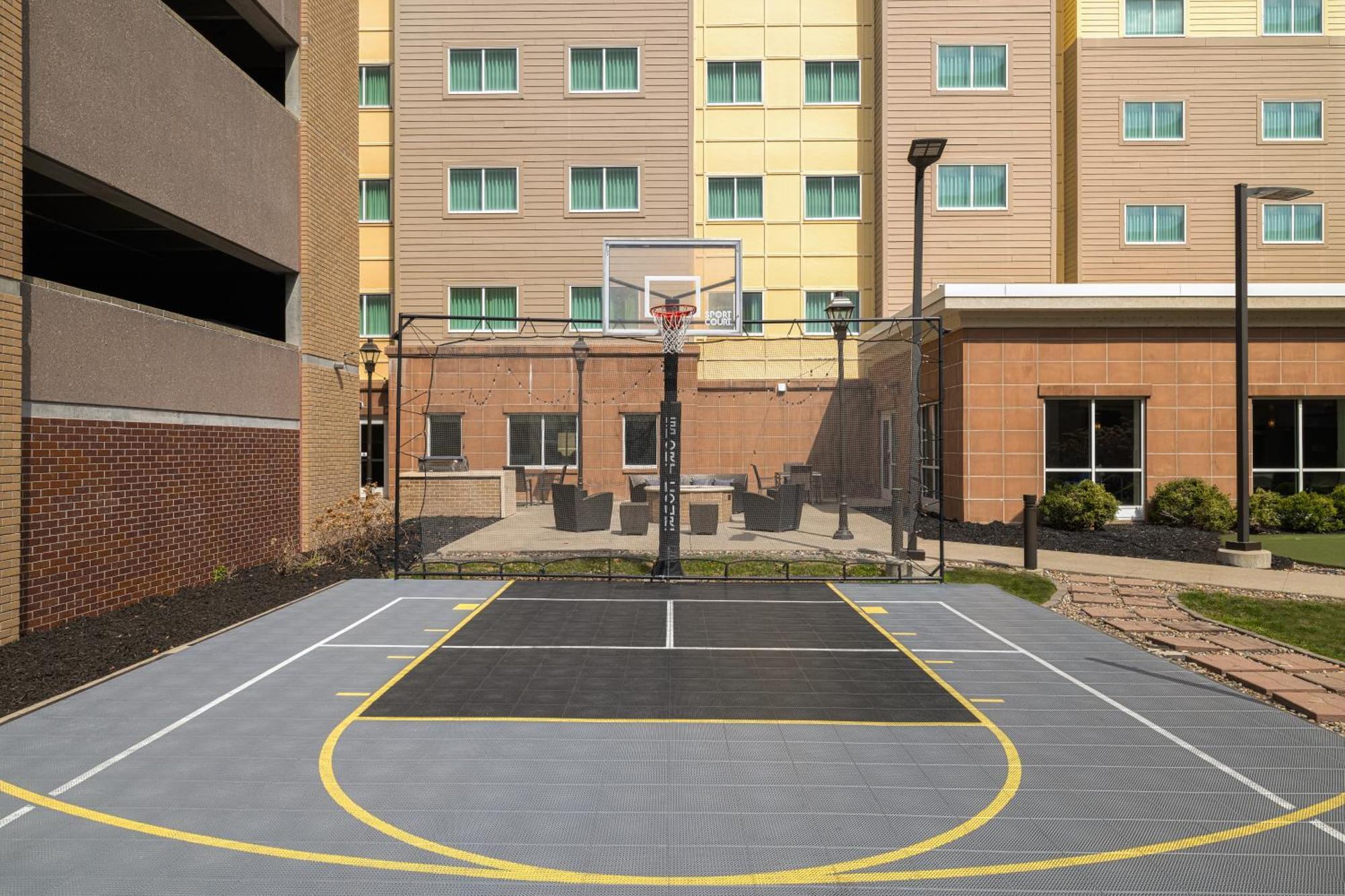 Hotel By Marriott Downtown 3*