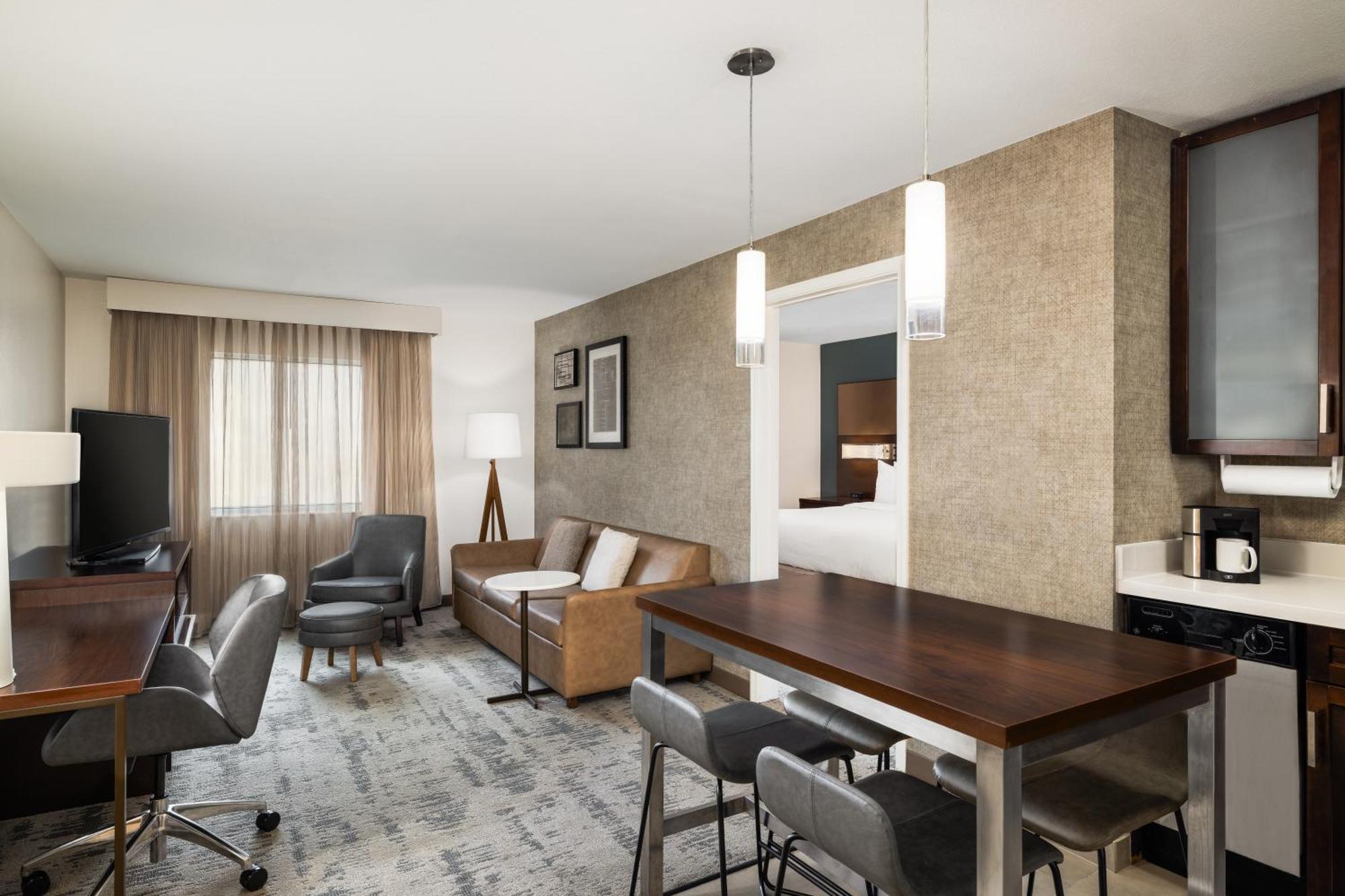 By Marriott Downtown Des Moines