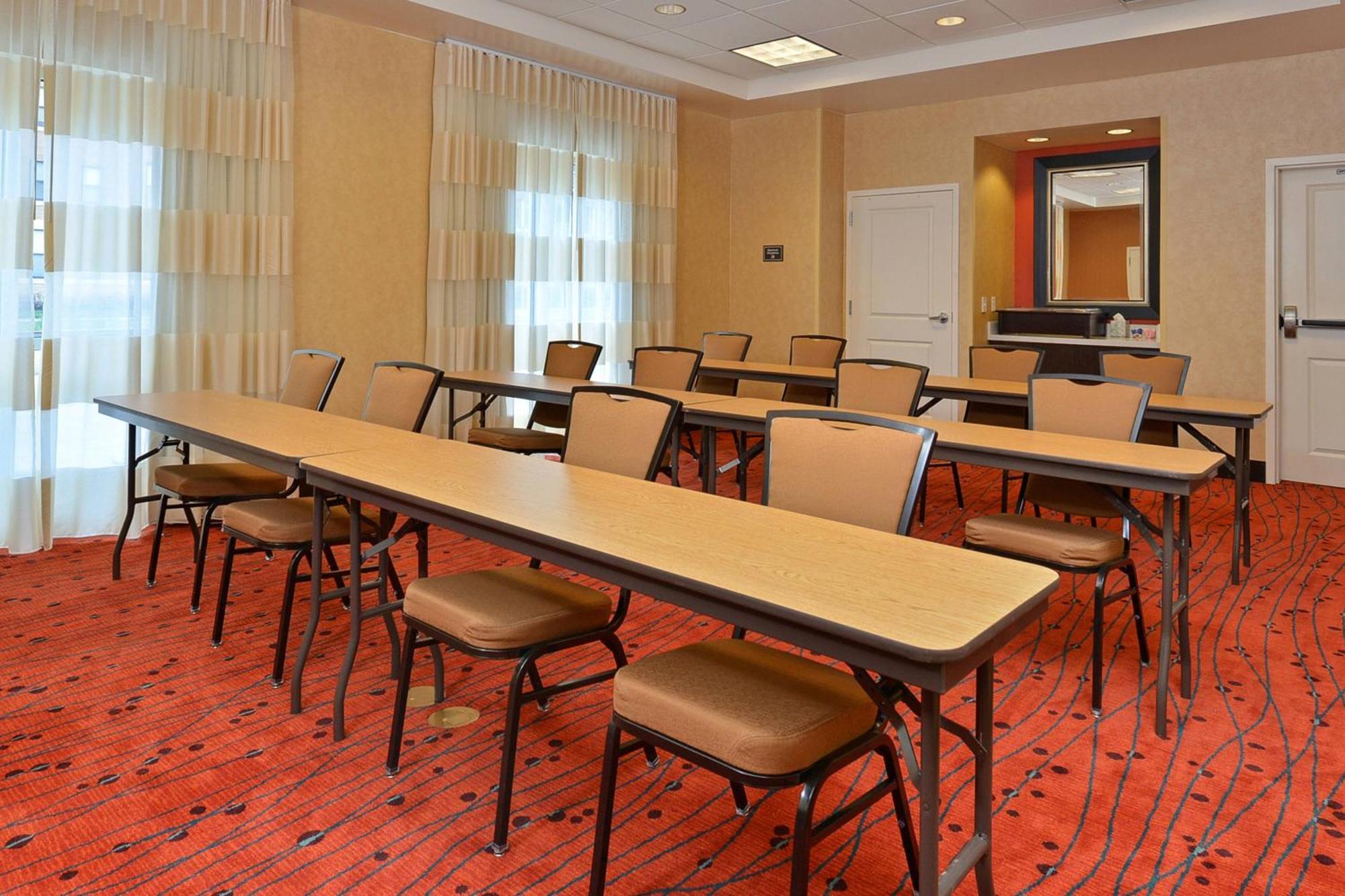 By Marriott Downtown Hotel 3*