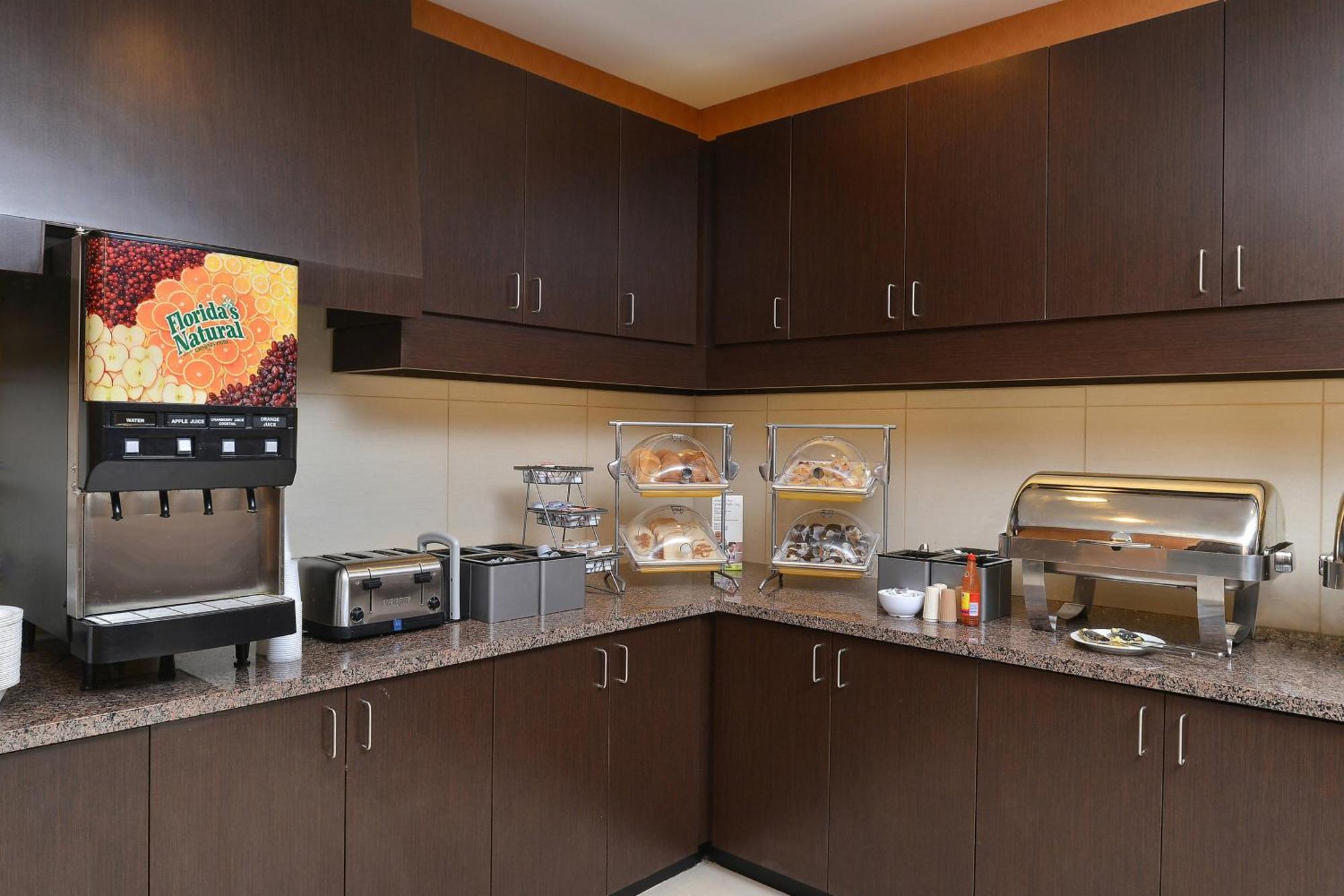 By Marriott Downtown 3*