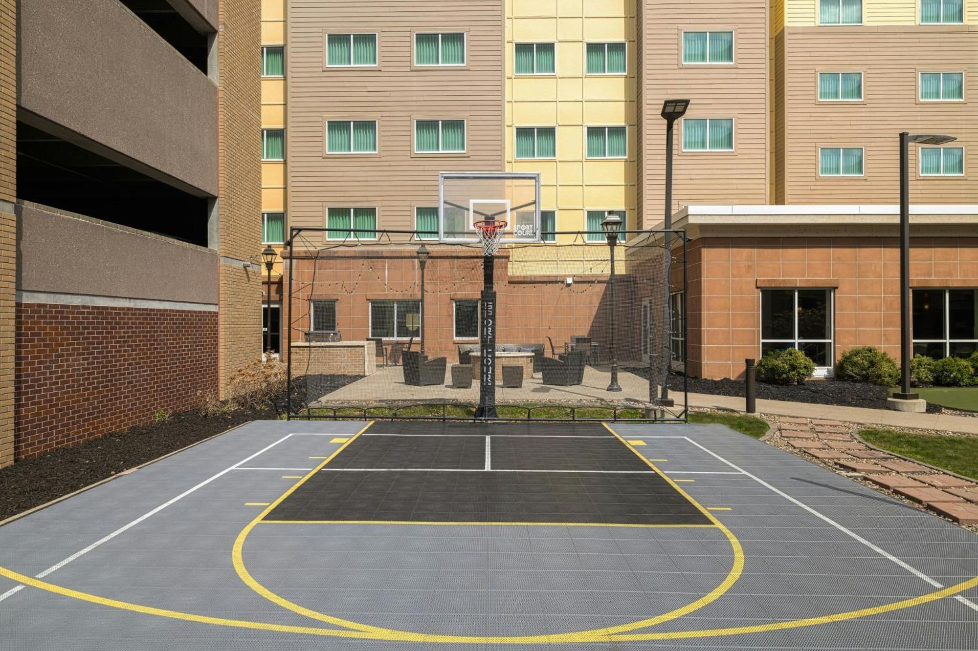 By Marriott Downtown 3* Des Moines