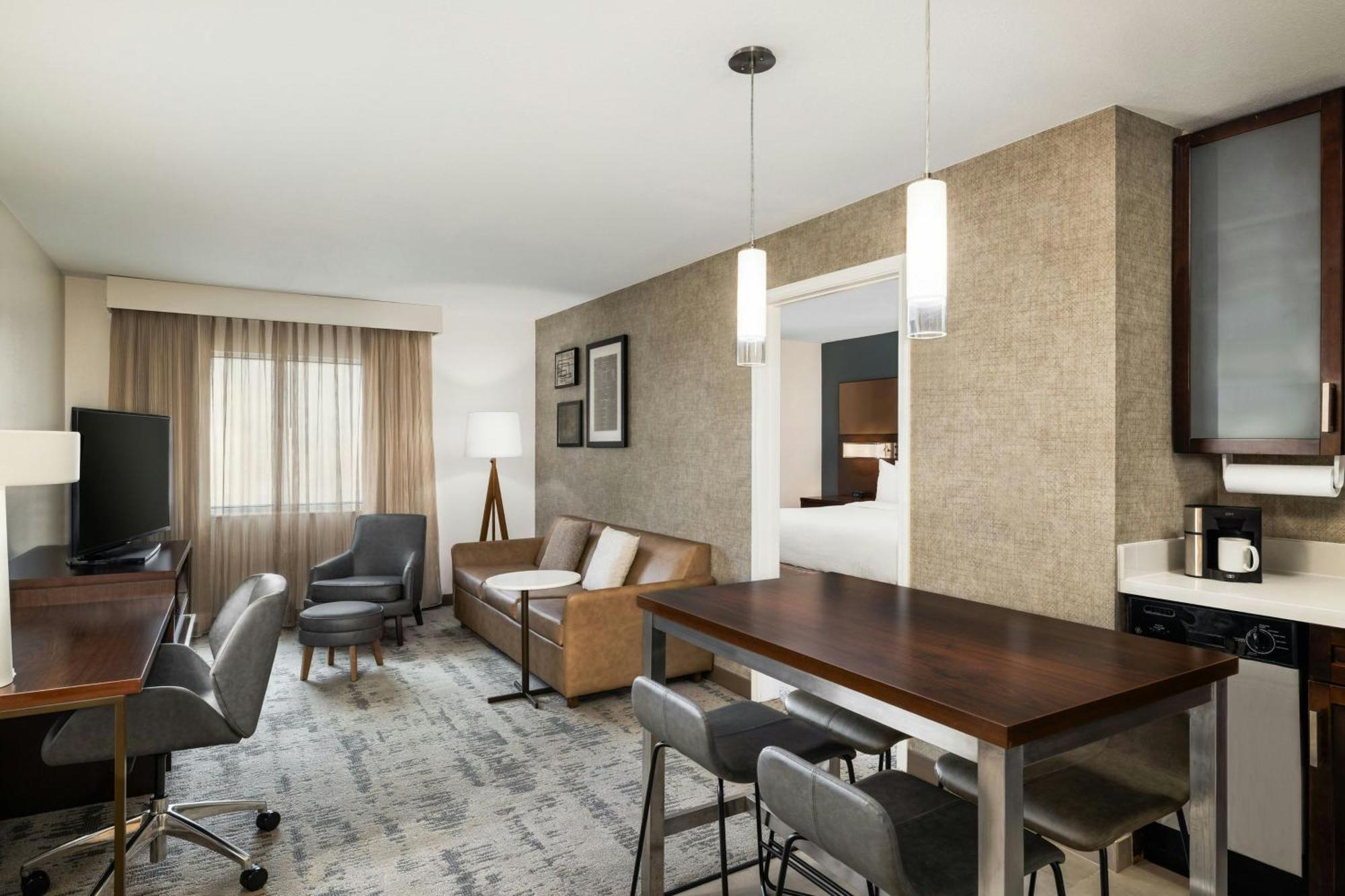 By Marriott Downtown Des Moines